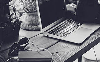 股票最行情:股票配资炒股-突传大变数！光伏全线崩跌！“反内卷”或将持续